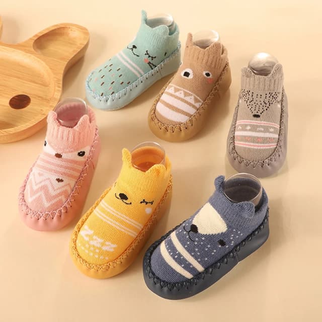 Skarpetki dziecięce Buty niemowlęce Dopasowane kolorystycznie Śliczne dziecięce buty chłopięce Lalka Miękka podeszwa Dziecko Podłoga Sneaker Maluch Dziewczynki Pierwsze chodziki