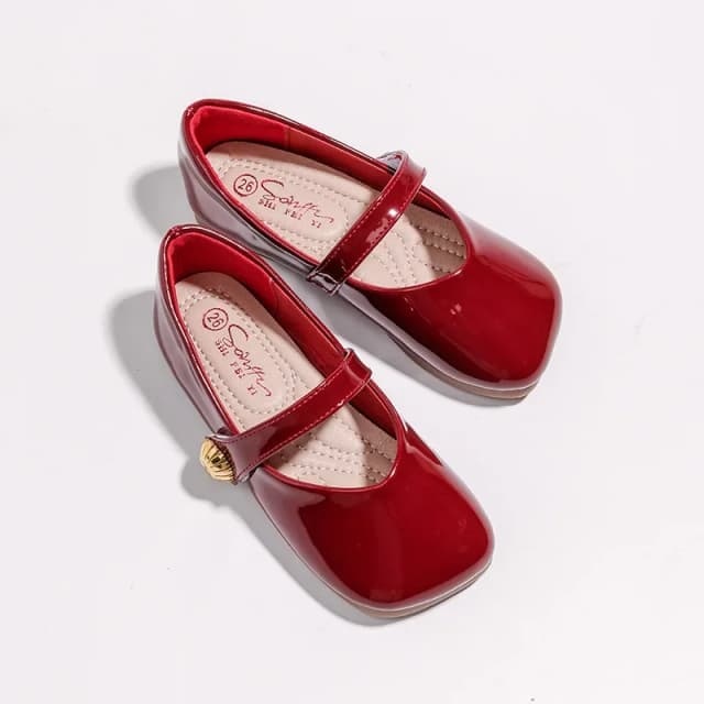 2024 Skórzane buty dziewczęce Square Toe Elegant Shallow Kids Mary Janes Flat Sole Comfy Children Single Shoes Girls Princess Shoes