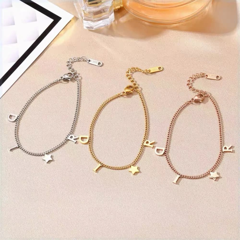 Korea New Fashion Letter Star Pendant Bracelet Woman Simple Vintage Stainless Steel Bracelet Luksusowa biżuteria Akcesoria Prezenty